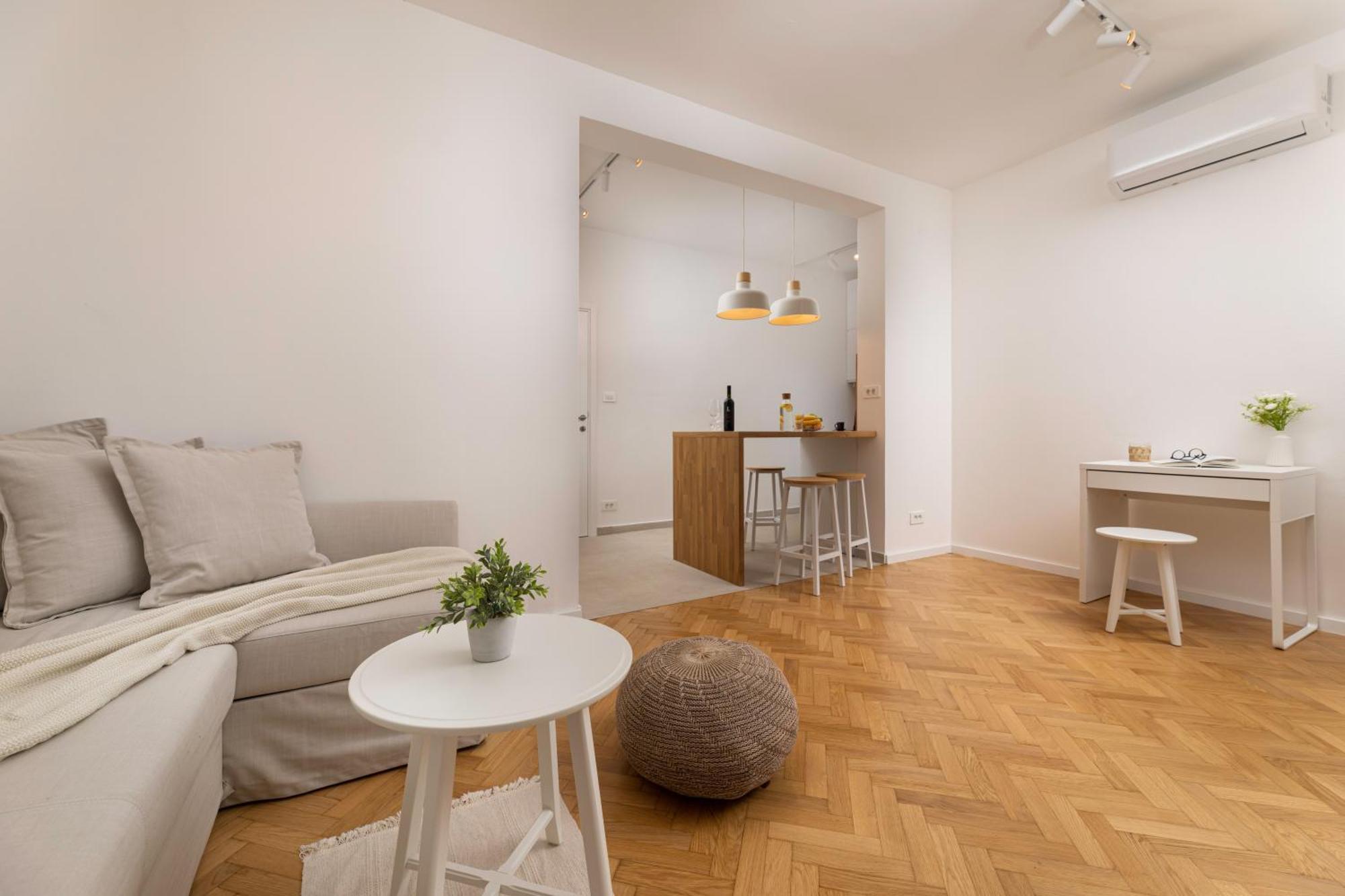 Alfa Apartment *